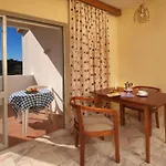 Algarve Gardens 3* אלבופיירה