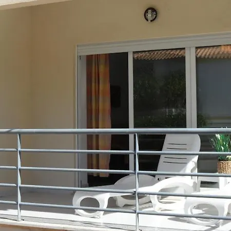 מלון דירות Algarve Gardens 3*