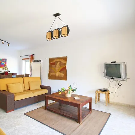 Algarve Gardens אלבופיירה