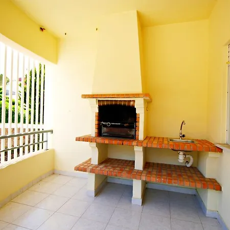 Algarve Gardens 3* אלבופיירה