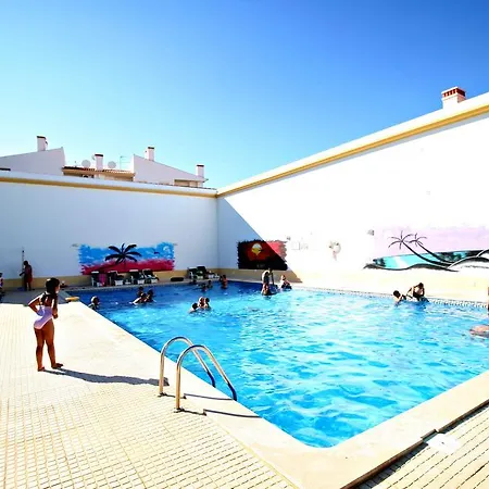 מלון דירות Algarve Gardens אלבופיירה