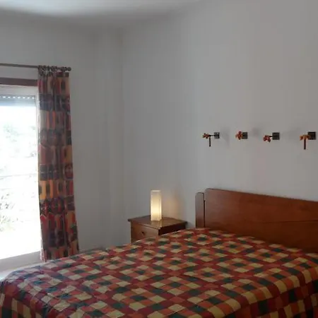 Algarve Gardens אלבופיירה